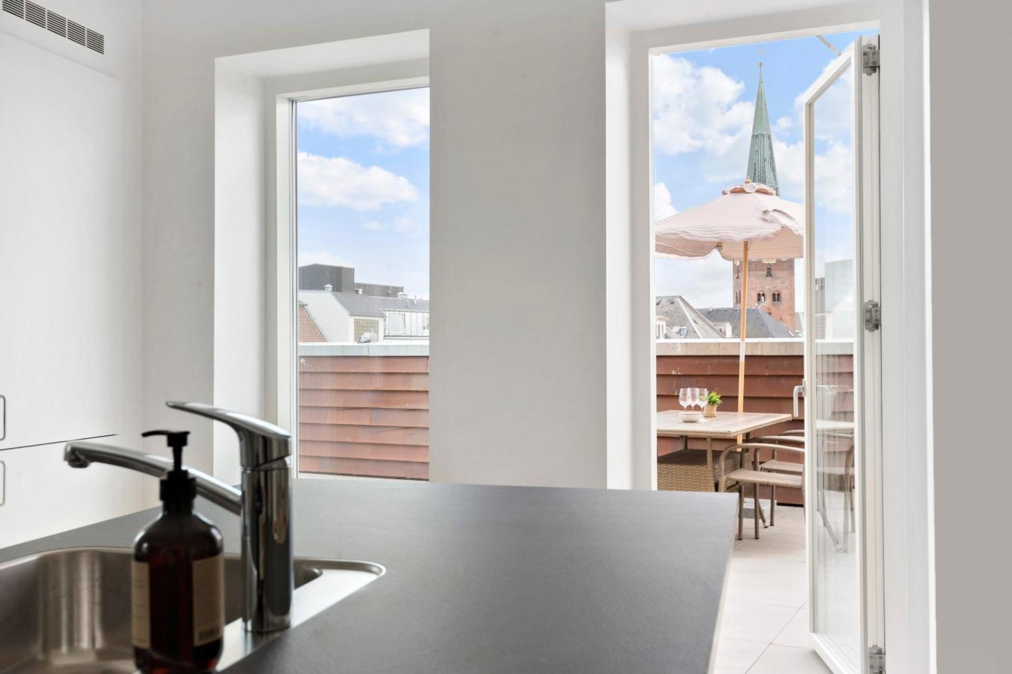 Grand Penthouse Suite With Private Rooftop Terrace Århus Exterior foto