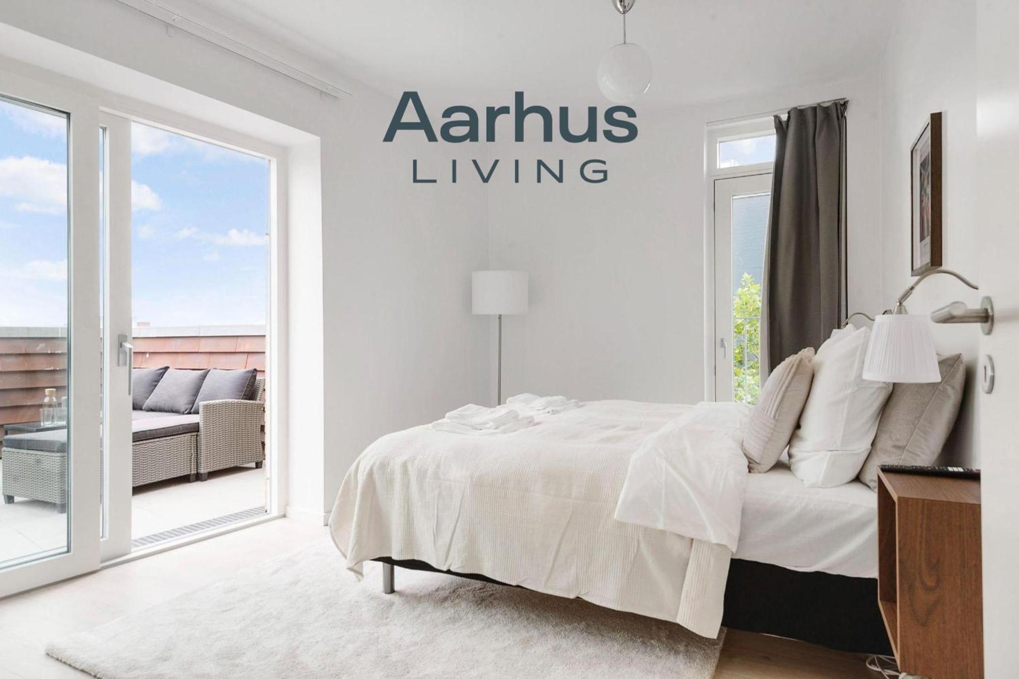 Grand Penthouse Suite With Private Rooftop Terrace Århus Exterior foto